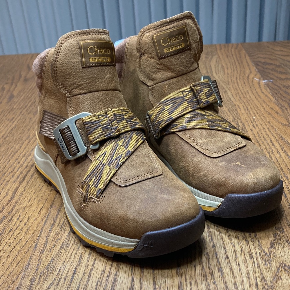 Chaco Woman’s Byways Brown Boots Size 7
